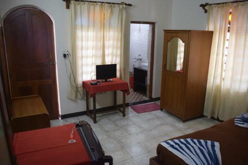 Hostal Bribon Guest House