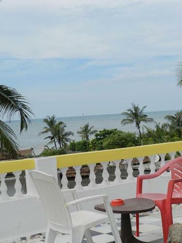 Hostal Bribon Guest House