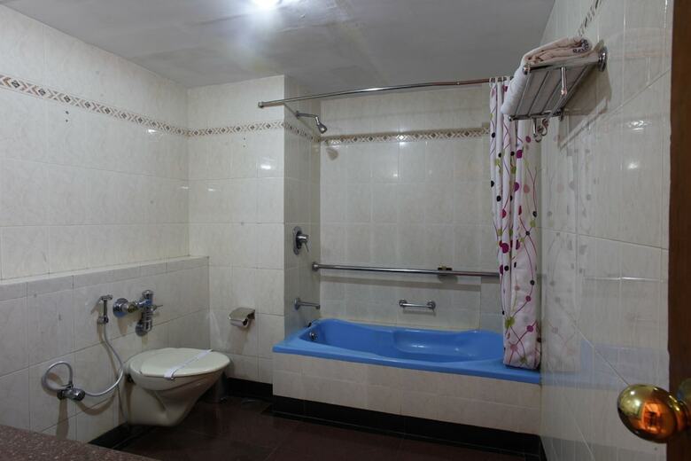 Hotel Mayura Residency