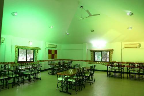 Hotel Tourist Village Khajuraho