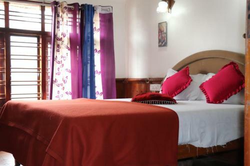 Hotel Shivaganga Houseboat