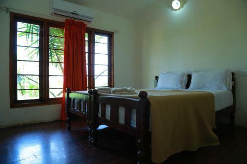 Hotel Shivaganga Houseboat