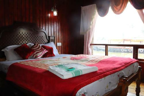 Hotel Shivaganga Houseboat