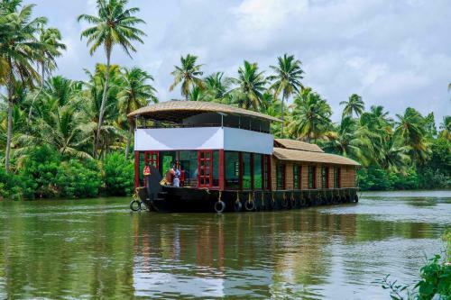Hotel Shivaganga Houseboat