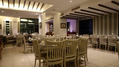 Hotel Gemini Continental, Hazratganj
