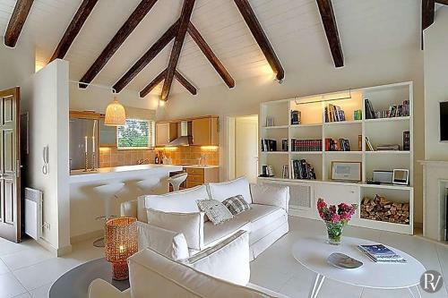Porto Cheli Villa Sleeps 6 Pool Air Con