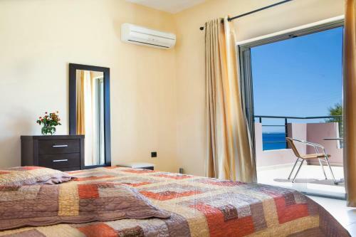Skala Villa Sleeps 6 Pool Wifi