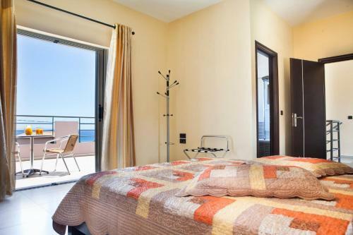 Skala Villa Sleeps 6 Pool Wifi
