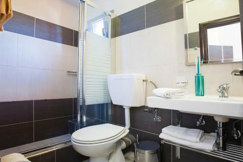Skala Villa Sleeps 6 Pool Wifi
