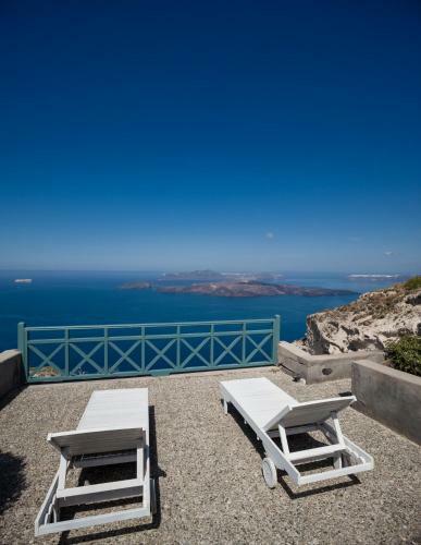 Villa Aegagros Caldera Houses