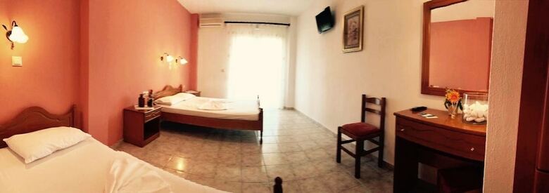 Hotel Papagalos