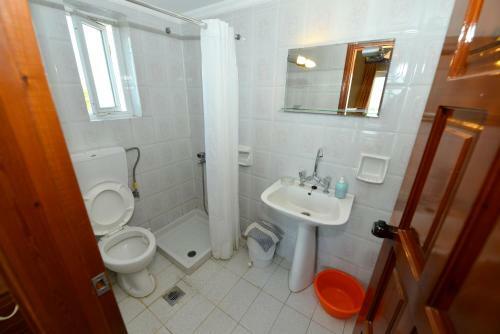 Bikakis Family Apartments