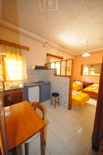 Bikakis Family Apartments
