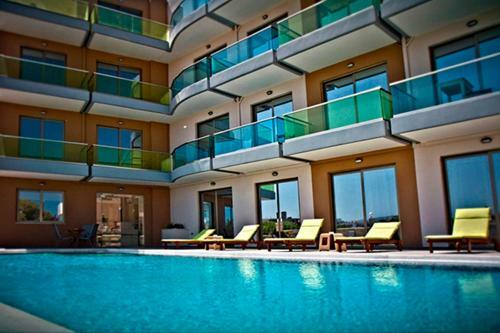 Aparthotel Crystal Bay Hotel