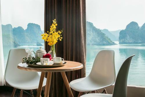 Era Cruises Halong