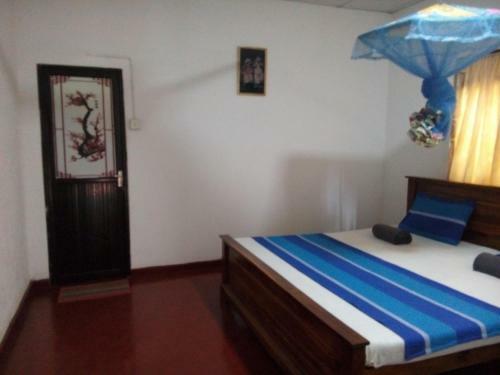 Lake House Homestay