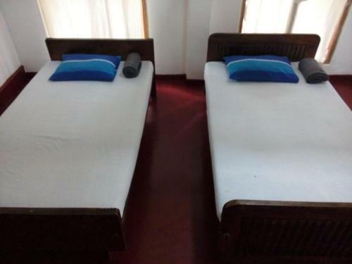 Lake House Homestay