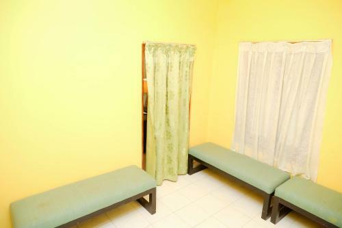 Hostal Dinora Holiday Bungalow