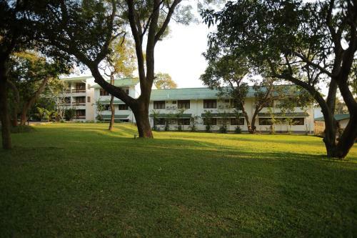 Hotel The Lakeside At Nuwarawewa