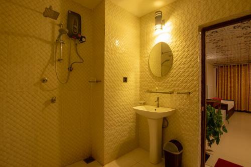Hotel Water Edge Arugambay