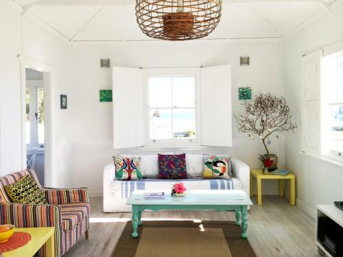 Aurora Beachfront Cottage