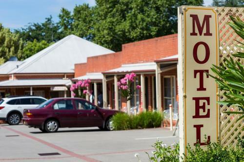 Yackandandah Motor Inn