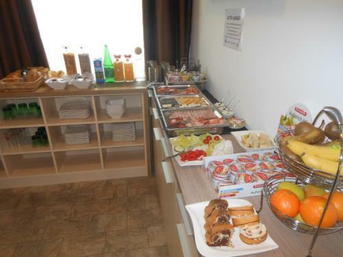 Hostal Hotel Garni Neud�rfl