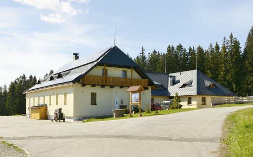 Hostal Ea Horsk� Hotel H�jenka