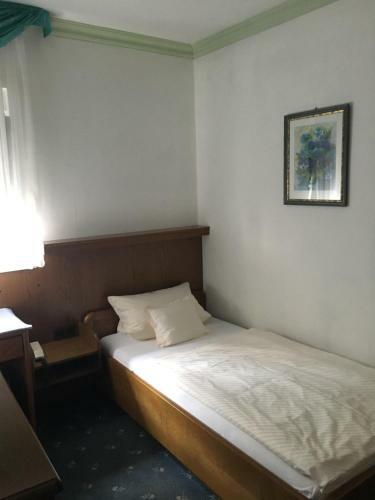 Hotel Gasthof Zur Sonne Winzenhohl