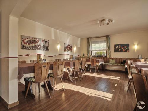 Hostal Caf�-pension Endehof