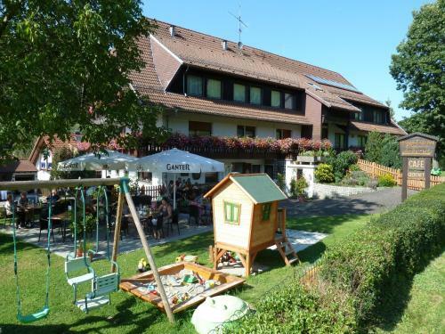 Hostal Caf�-pension Endehof