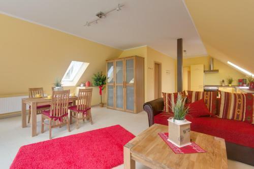 Hostal Hotel Garni Landhausperle An Der M�ritz