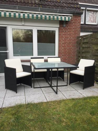 Vids10c15-fehaus-huus-oostsied