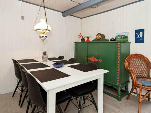 Two-bedroom Holiday Home In Hejls 11