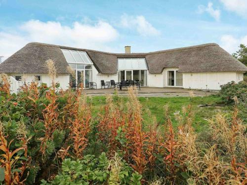 Three-bedroom Holiday Home In Ringk�bing 10