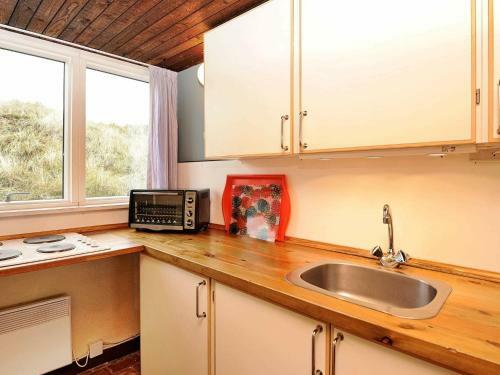 Two-bedroom Holiday Home In Ringk�bing 24