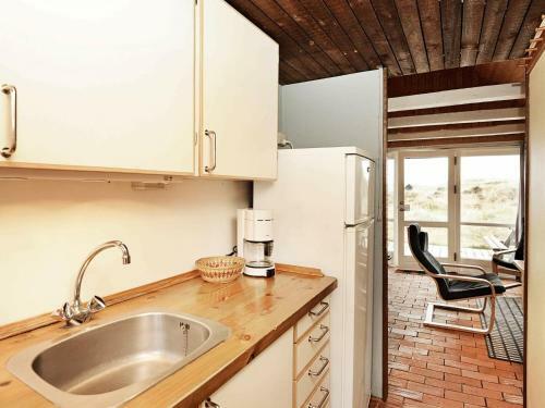 Two-bedroom Holiday Home In Ringk�bing 23