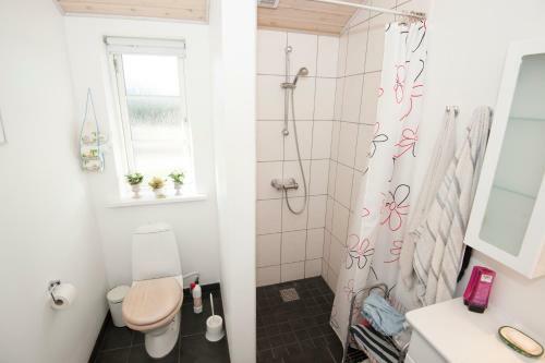 M�ge 66 Holiday House