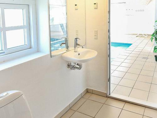 Seven-bedroom Holiday Home In Ulfborg 4