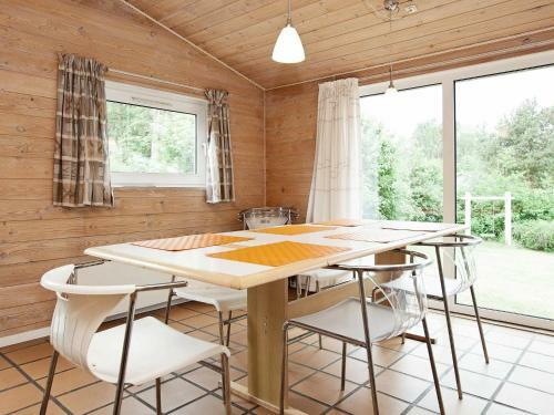 Three-bedroom Holiday Home In Knebel 22