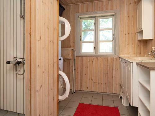 Three-bedroom Holiday Home In Oksb�l 43