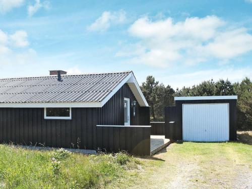 Three-bedroom Holiday Home In Vejers Strand 10