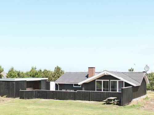 Three-bedroom Holiday Home In Vejers Strand 10