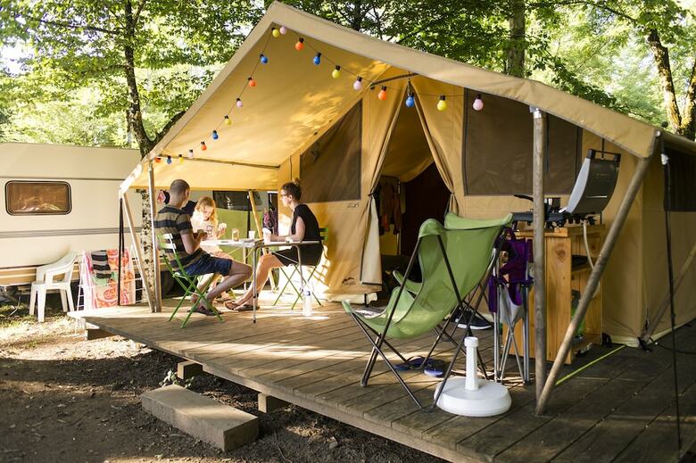 Huttopia Beaulieu Sur Dordogne