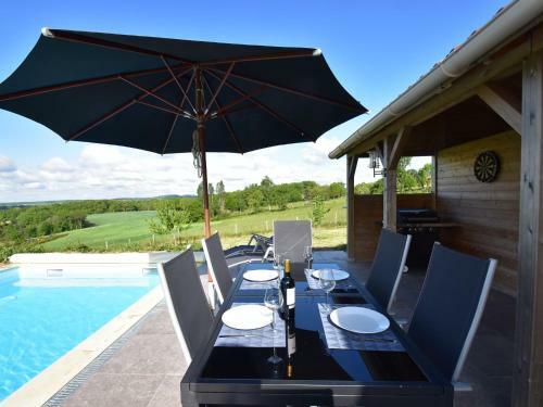 Modern Villa With Private Pool In Chatres