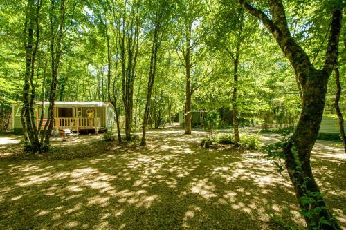 Camping La Rivi�re****