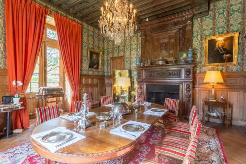 Agroturismo La Flocelliere Chateau Sleeps 10 Pool Wifi