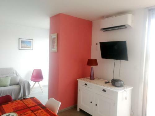 Apartment All�e Des Jardins