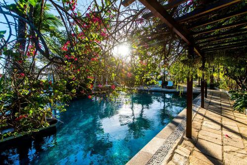 Hotel Sombra E �gua Fresca