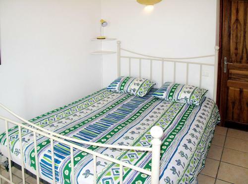 Holiday Home Les Vignes (Mbe100)